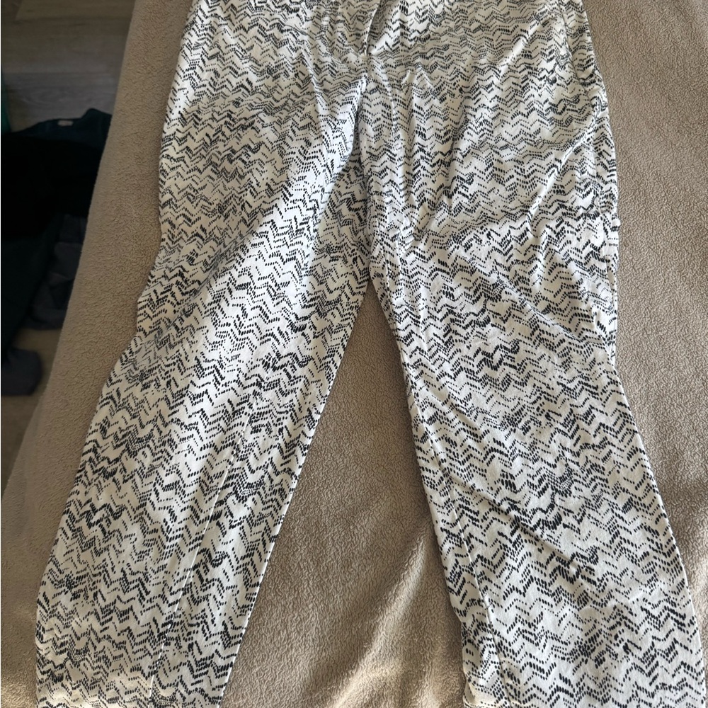 Kenar Black and White Cropped Patterned Pants